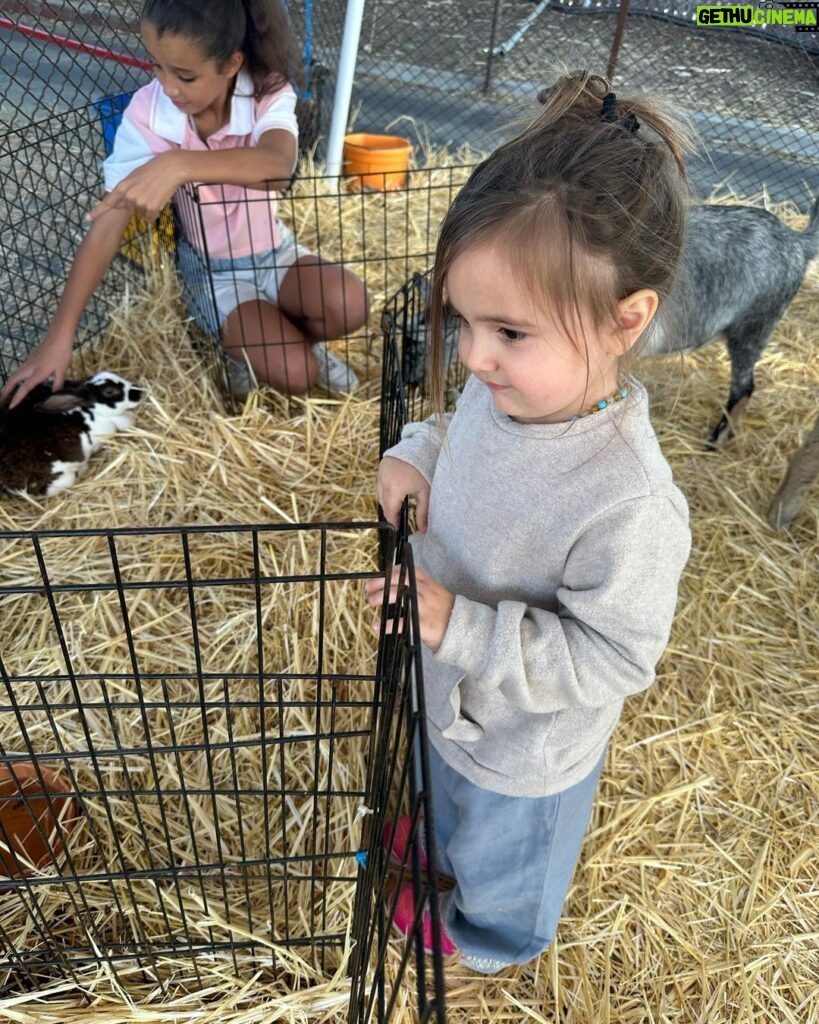 Alexa Nikolas Instagram - Family 🎃🎃🎃🎃