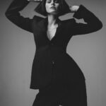 Alexandra Daddario Instagram - ❤️ 💇‍♀️ @ryannyc 💄 @lotstar @agataserge @sarahgorereeves