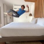 Alexandre da Silva Instagram - Adoro o que faço, representar, trabalhar e viajar . E se juntar a tudo isto conhecer sítios fantásticos, melhor ainda. Sem dúvida que vale a pena a visita #id #atuamarcananet #fundacaoaltice Ecorkhotel Evora