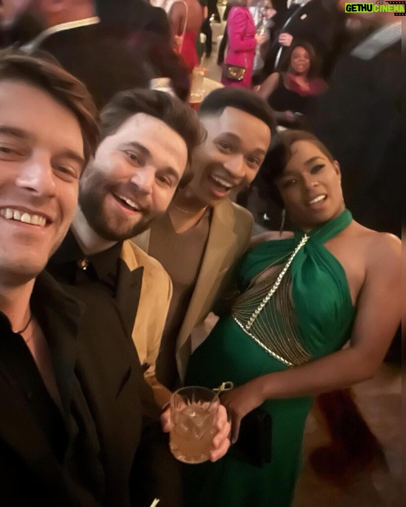 Alexis Floyd Instagram - #emmys 🐍 #2024 • styled by :: @jenniferudechukwu dress :: @gertjohancoetzee earrings // rings // handbag :: @alexisbittar bracelets :: @amorcito.boutique chain ring :: @noritamy shoes :: @stuartweitzman makeup :: @shannonpezzetta hair :: @tiffdoeshair photography :: @bokocecile videography :: @jenniferudechukwu getty image :: @imagezbylb • #abc #disney #greysanatomy #redcarpet Otium