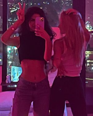 Alexis Ren Instagram - whole lotta different parts