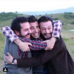 Ali Barkın Instagram - Bizimoğlanlaa, bizimgızlaa; hadi gari hep barabaa! #YeşilDeniz bu akşam saat 20.00 de #TRT1 de...