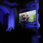 Ali Düşenkalkar Instagram – İtalya’da SediciCorto Film Festivalinde “AV” (the hunt short film) kısa filmimiz Seyirci ödülü kazandı. Filmin festival yolculuğu devam ediyor. Emeği geçenlere çok teşekkür ediyorum. @thehuntshortfilm senarist ve yönetmenlerimiz @sholehzahraei  ve #kamilsaldun 💙👏🏼🎥📽👏🏼🙏🎩