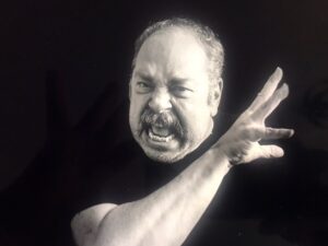 Ali Düşenkalkar Instagram - “ Kendi içindeki dikenler  kanatsın vicdanını“  Hamlet  W.Shakespeare