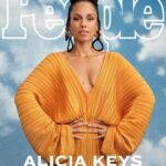 Alicia Keys Instagram - Beauty is a word that we associate with a physical presence, but I think that beauty is actually your spirit. It’s what you can’t see that makes you so beautiful. It’s that nurturing energy. It’s that loving attention, that empathy. That, to me, is what beauty is. And the most beautiful people I know are those kinds of people💜💜💜 Big love @People @Keyssoulcare ✨✨✨✨