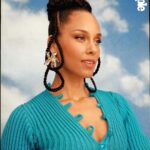 Alicia Keys Instagram - Beauty is a word that we associate with a physical presence, but I think that beauty is actually your spirit. It’s what you can’t see that makes you so beautiful. It’s that nurturing energy. It’s that loving attention, that empathy. That, to me, is what beauty is. And the most beautiful people I know are those kinds of people💜💜💜 Big love @People @Keyssoulcare ✨✨✨✨