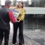 Alika Nair Instagram - Ego ya Attitude Nahi hai.... bus Aisa bana diya ..... 😀😂🤗❤️🙊😘♥️🙉🥳 #versace 👚 #charlesandkeith 💼 #gucci 👠 #mac 💄 Hotel Sahara Star International, Mumbai