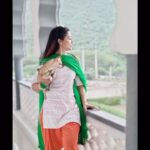 Alika Nair Instagram - Humara tiranga Hawa se nhi lehraata …. Yeh humare desh ke jawaan sainiko ki saanso se lehrata hain ! !गणतंत्र दिवस की हार्दिक शुभकामनाए सभी को 🙏 🇮🇳🇮🇳🇮🇳🇮🇳🇮🇳🇮🇳 है हिन्द ! जय भारत !