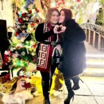 Alisshaa Ohri Instagram - Cherishing the magic of Christmas surrounded by the warmth of my family. 🌟❤️⁣ ⁣ ⁣ ⁣ ⁣ ⁣ ⁣ ⁣ ⁣ ⁣ ⁣ #AlisshaaOhri #Actor #Bollywood #FamilyTimes #Memories #Christmas