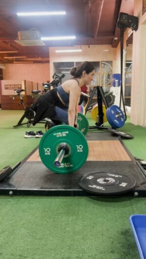 Alisshaa Ohri Instagram - Daily grind in the making! Taking my dedication to the next level with a pre-work session for my upcoming deadlift challenge. Every day is a step closer to my goals. 💪🏋️‍♂️⁣
⁣
⁣
⁣
⁣
⁣
⁣
⁣
⁣
⁣
#AlisshaaOhri #Actor #Deadlift #GymLife #FitnessJourney #StrengthTraining #WorkoutMotivation #LiftHeavy #TrainHard #FitLife #GymTime #DeadliftChallenge #BodyGoals⁣