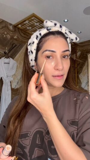 Alisshaa Ohri Instagram - My go-to makeup routine💄⁣
⁣
⁣
⁣

Products mentioned

Mist: @isclinical_india
Moisturiser: @orlane
SPF: @isclinical_india
CC Cream: @itcosmetics
Concealer & Blush: @charlottetilbury
Kajal: @loverecode
Eye Shadow: @maccosmetics & @bperfectcosmetics
Mascara: @guccibeauty
Contour: @charlottetilbury
Compact Powder: @guccibeauty
Lipstick: @charlottetilbury
⁣
⁣
⁣
⁣
⁣
⁣
⁣
⁣
⁣
#AlisshaaOhri #Actor #MakeupRoutine #BeautyEssentials #EverydayMakeup #MakeupGoals #GlamTime #MakeupAddict #FlawlessFinish #MOTD #BeautyJunkie #MakeupObsession #CosmeticsCrush #DailyGlam #BeautyRoutine #MakeupMagic #ConfidenceInColor