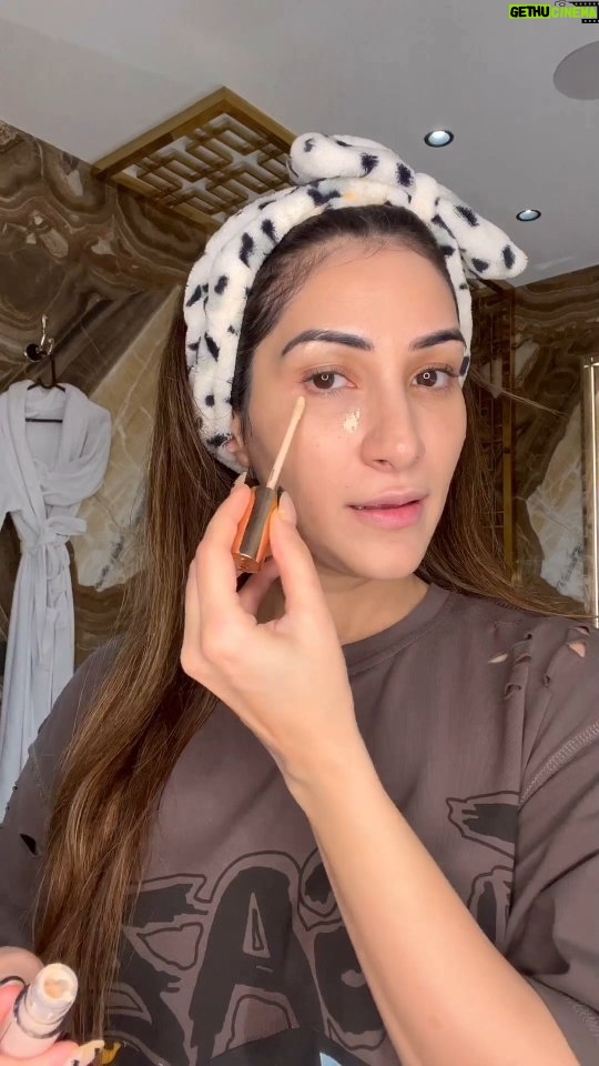 Alisshaa Ohri Instagram - My go-to makeup routine💄⁣ ⁣ ⁣ ⁣ Products mentioned Mist: @isclinical_india Moisturiser: @orlane SPF: @isclinical_india CC Cream: @itcosmetics Concealer & Blush: @charlottetilbury Kajal: @loverecode Eye Shadow: @maccosmetics & @bperfectcosmetics Mascara: @guccibeauty Contour: @charlottetilbury Compact Powder: @guccibeauty Lipstick: @charlottetilbury ⁣ ⁣ ⁣ ⁣ ⁣ ⁣ ⁣ ⁣ ⁣ #AlisshaaOhri #Actor #MakeupRoutine #BeautyEssentials #EverydayMakeup #MakeupGoals #GlamTime #MakeupAddict #FlawlessFinish #MOTD #BeautyJunkie #MakeupObsession #CosmeticsCrush #DailyGlam #BeautyRoutine #MakeupMagic #ConfidenceInColor