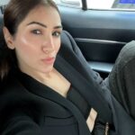 Alisshaa Ohri Instagram - When in doubt, wear black 🖤 ⁣ ⁣ ⁣ ⁣ ⁣ ⁣ ⁣ ⁣ ⁣ ⁣ #AlisshaaOhri #Actor #BlackIsAlwaysInStyle #ClassicBlack #FashionChoice #BlackOutfit #StyleEssentials #TimelessElegance #WardrobeStaple #ChicInBlack #BlackFashion #SleekAndStylish #BlackOutfitIdeas #GoBlackOrGoHome