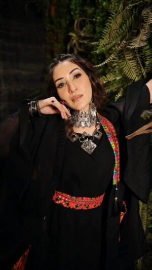 Alisshaa Ohri Instagram - Aura getting prettier 🪬

[Alisshaa Ohri, Bollywood, Actor, Outfit Ideas, Boho Look, Bohemian Style, Fashion Trends, Explore, Outfit Inspo, Instagram]