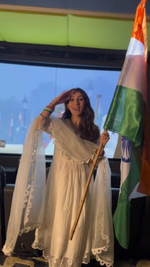 Alisshaa Ohri Instagram - Happy 75th Republic Day to all of you
Jai Hind 🇮🇳

[Alisshaa Ohri, Bollywood, Actor, 75th Republic Day of India, Trending, Explore]