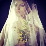 Alize Gördüm Instagram - Damat mı? Yedim ben onu. #bride