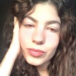Alize Gördüm Instagram – Ne lensi ya benim gözüm güneşte kırmızı oluyor zaten. Transylvania göçmeniyiz biz. #vampire