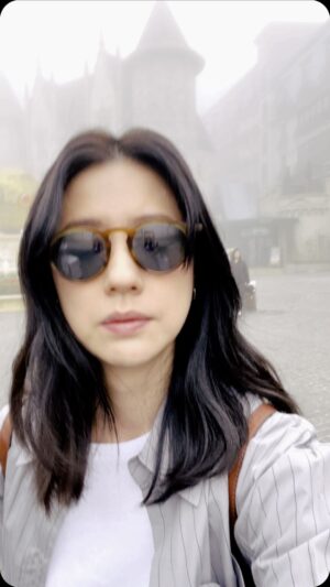 Allison Lin Instagram - 演員們的旅行。
當我突然發現自己是多餘的時候，內心腐笑了。

#演員們的旅行
#峴港
#巴拿山

@yaochunyao 
@fan82114