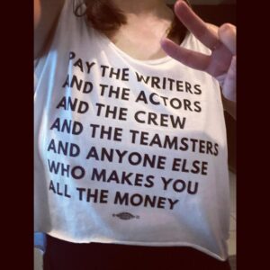 Allison Tolman Instagram - Tomorrow is my last day running the Sunset Gower picket line for TEN DAYS, because I’m going on something called a “vacation”. If you’ve been meaning to make it out to the front lines— come party with us! Otherwise- see y’all back soon. Cap’n Out.✌🏻