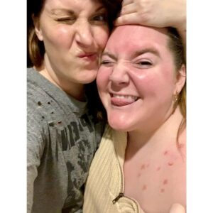Allison Tolman Instagram - Very thankful for @lisarose00, and continue to marvel that a number of my closest friendships were formed in the last three years. It’s so fucking cool that we have the potential to just keep meeting new people we might love, forever and ever, until we die. Wild.