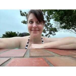 Allison Tolman Instagram - Absolutely cannot wait to have my own house with my own yard and my own hot tub. I love hot tubs. The end.