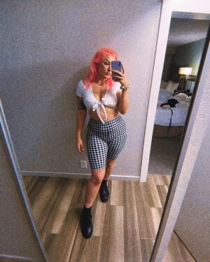 Allison Woodard Instagram - grief is the cost of love, and im not rich enough 
.
.
.
.
#alliekatch #wrestling #womenswrestling #tagteamwrestling #intergenderwrestling #selfie #minusthebear