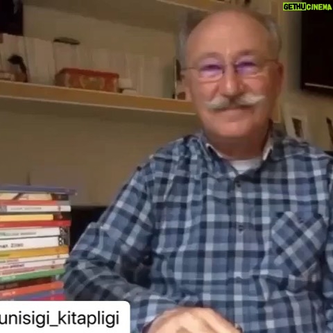 Altan Erkekli Instagram - Evde kalan çocuklarımız için başlattığımız bu proje kapsamında bu sefer de Ahmet Büke’nin Neşeli Günler kitabını okudum. Videonun tamamını Günışığı Kitaplığı’nın Youtube kanalında bulabilirsiniz. Sağlık, sevgi ve umut dolu günler dileğiyle. @gunisigi_kitapligi