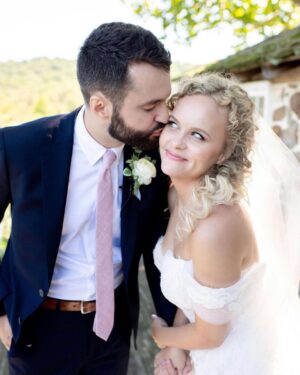 Amanda Jane Cooper Instagram - The story…in an unexpected turn of events, due to the pandemic we were last minute legally married in a courthouse in New York City in mid-March 2020, followed by an also unexpected but no less meaningful Zoom ceremony with our people in April 2020. The @nytimes shared our journey with their readers a month later in May of 2020.

The day pictured above is September 19, 2021 when we got to renew our vows and celebrate in person! It was an even sweeter gift to be with everyone than I could’ve imagined. 

Also, we now have like 14 anniversary dates. 🙈 Lots to be thankful for. Thank you Jesus. 

@andrewbellnyc 🤍

Photos by @alnimages
Flowers by @customflorals 
Photobooth by @poserphotoboothco
Coordination by @aliceissacproductions 
Video by @snappedstudios 
Music & lighting by @serenitytheprophet with @eclipsedjs 
Makeup by @makeupbyemilydimant 
Hair by @chelseytaylorhair
Custom jewelry by @marrincostellojewelry