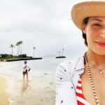 Amanda Righetti Instagram - Vacay mode #sundayfunday #springbreakers #momlife