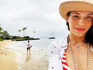 Amanda Righetti Instagram - Vacay mode #sundayfunday #springbreakers #momlife