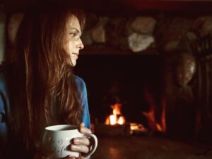 Amanda Righetti Instagram - 🔥 + ☕️ = 😌