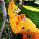 Amanda Righetti Instagram - Happy Halloween! 🎃 #mondaymood #lazycat #trickortreat