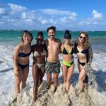Amanda Zhou Instagram - Crew ❤️🏝 Photo Dump 1