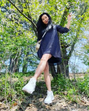 Amanda Zhou Instagram - 🌼🍃🌺