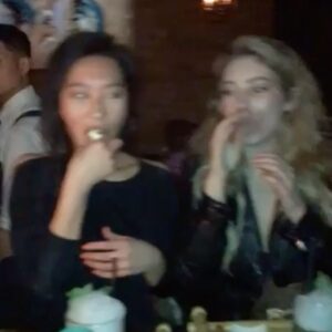 Amanda Zhou Instagram - With Spinning Out counting down, I’m also reminiscing... thinking of you! @willowshields Flashback Friday✌️
.
.
.
#fridaymood #sunshineinthecold #barchef #dryicecocktails