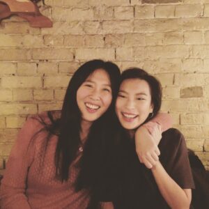 Amanda Zhou Instagram - Happy Canadian Thanksgiving y’all. I wish you all to stay grateful, nostalgic, and savour each memory with loved ones.
.
.
.
#thesix #canadianthanksgiving #grateful #familyforever #memories💕 #feedyourbelly #agelikewine #sisters #lovelovelove #idontknowwhyimcrying #canadiangirl #canada #canadiancelebration