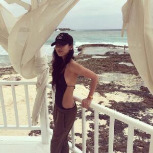 Amanda Zhou Instagram - Do you like pina coladas and getting caught in the rain? .
.
Sometimes work catches up to you and I am a major workaholic but trying to work on letting things drop, and to just be present with loved ones. This is why being away is so great, I am also forced to leave my phone down. The sun is really blinding anyway to look at my screen 🤓 unless it’s a rainy day like this. But seriously, it’s just so much easier to not look at my phone and take in everything around me, beautiful laughters, beautiful bodies, music, scenery, the sound of the waves...take me back! 
#daydreamer #bringmeback #sea #allinclusive #bikiniallday #gazebo #relaxedhair #justchill