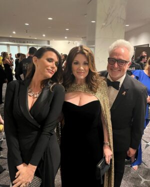 Amy Landecker Instagram - Fab time at prom.