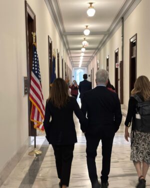 Amy Landecker Instagram - An Incredible Day in DC for The Summit For Religious Freedom hosted by @americansunited The separation of church and state is essential to democracy and freedom and equality. Tell your Senators to support the Do No Harm bill to protect all of us from the dangerous erosion of that separation. #onenationallbeliefs