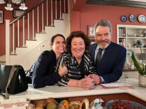 Amy Landecker Instagram - No, it’s not a new sitcom coming to CBS! It’s Your Honor Season 2! Premiering this weekend on Showtime! @bryancranston @margomartindale @rosieperezbrooklyn #hopedavis #michaelstuhlbarg @jimistanton @lilllikay @yourhonorofficial @showtime