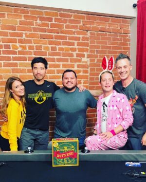 Amy Pemberton Instagram - Too much fun with this lot today, @culkamania ... I didn’t get the memo, but all imma sayin’ is......’PHILLLLIP 🇬🇷 ‘💪🏻 .... thanking you all for a laaaarvely arvo attempting to answer some hard a*s general knowledge q’s....! #witsend
#shouldhavesaidtheequator  #thoseteaserstho @realfreddieprinze  @jonleebrody @rio_magdaleno @gegghead