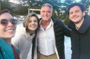 Amy Pemberton Instagram - Obrigada Portugal 🇵🇹 

Such a magical time with such a dreamy cast and crew… 

To get the opportunity to be back not only working with, but shadowing the mad talented @clare_niederpruem and @nancydarabennett … so grateful and learnt so much 🙏🏻 

Aaand thanking the lovely Gordon Cowell @cowellcasting ❤️ 

‘Pinch of Portugal’ airing tomorrow night on @hallmarkchannel 🥰

@heatherhemmens @lukemitchell17 @jdiaswatson @mmonicatti @martina_ml_laird @darrendayofficial @duartegomesoficial @ericgeynes @dayselumoreira #pasteldenata #theonlyhashtagneeded