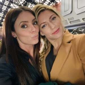 Amy Pemberton Instagram - A week since we wrapped & am sitting here reflecting on what a wonderful 6 months we just had. I feel so incredibly grateful for the experience & to have been part of this crazy, zany, warm & brilliant show! Such a mad talented team of people in every field & to have had the chance to shadow to see what goes behind making @cw_legendsoftomorrow was beyond fascinating. Everyone works their butts off to bring the show to the screens & thanking our loyal fans for their support too! V. grateful over here ☺️ Back on ya screens Jan 12th 2022! Sending love & light 🙏🏻💛✨#lastdayphotos