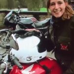 An Swartenbroekx Instagram - Throwback time. Misschien wat ouder geworden, maar nog steeds dezelfde passie voor avontuur. 😁🏍️ Bedankt @tommaussen voor het fragment.