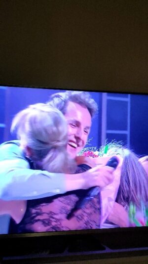 An Swartenbroekx Instagram - Fier! @tomddev
Dank aan heel de cast en crew! Wow!

@jamescooke1984