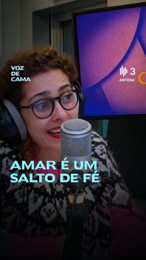 Ana Markl Instagram - E tu? Tens cuidado do teu paraquedas? 🪂🪂🪂