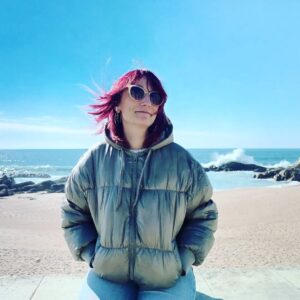 Ana Markl Instagram - Vila do Conde ❤️

#vamostodosmorreraovivo 
@antena3rtp

@hugovanderding 
@tiago_ribeiro_ti 
@umgajoquesimsenhor