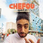 Anas Hassouna Instagram - Toi, moi et 60 mins de blagues 😏 🎫 dans ma bio Tag un ami dans les commentaires je fais tirer des billets Photo : @gabsls Affiche : @l.poze