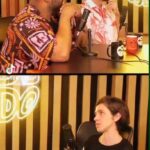 André Gabeh Instagram - Vocês viram essa entrevista completa no YouTube? @robertagualda e eu ficamos perplexos com a profundidade filosófica de @rafaelraposoator . Não estávamos preparados para esse momento Lacan feat. Schopenhauer. Tá pensando que nosso podcast é só fuzuê? A gente tem conteúdo, meu amor. Sigam @podtudo_podcast_oficial e saiba como ouvir a entrevista na íntegra. #podcast #podtudo #podtudopodcast #amor