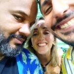 André Gabeh Instagram - A arte de ser ótimo em três exemplos. Eu Neném Tamilha @tamicoelho1 E @peteragostini G.R.E.S. Imperatriz Leopoldinense